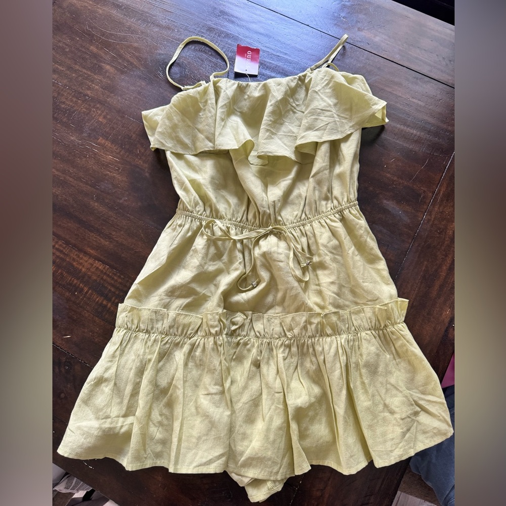 BNWT guess romper